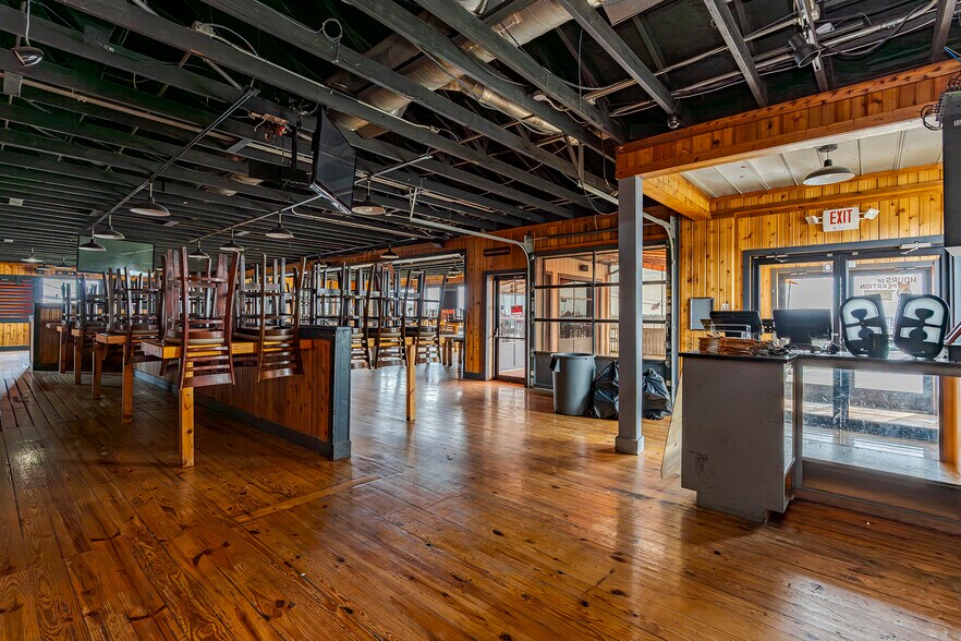 More Photos Of 241 Eastern Byp, Richmond Restaurant For Lease