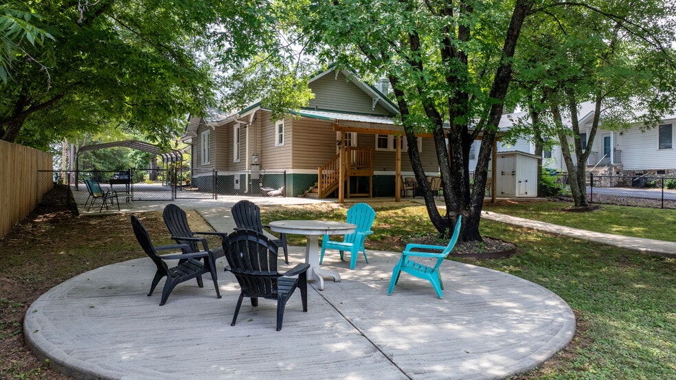 More Photos Of 3084 W Main St, Claremont Office For Sale