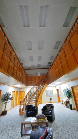 More Photos Of 16422 Stuebner Airline Rd, Spring Loft Creative Space For Sale