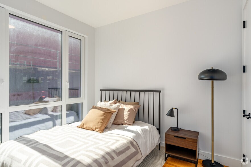 More Photos Of 2715 Fulton St, Brooklyn Apartments For Lease
