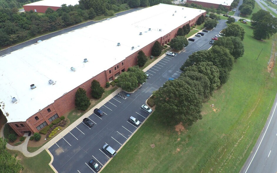 More Photos Of 5974 US Highway 129 N, Pendergrass Warehouse For Lease