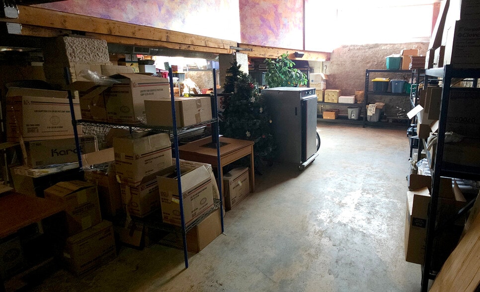 More Photos Of , Fort Atkinson General Retail For Sale