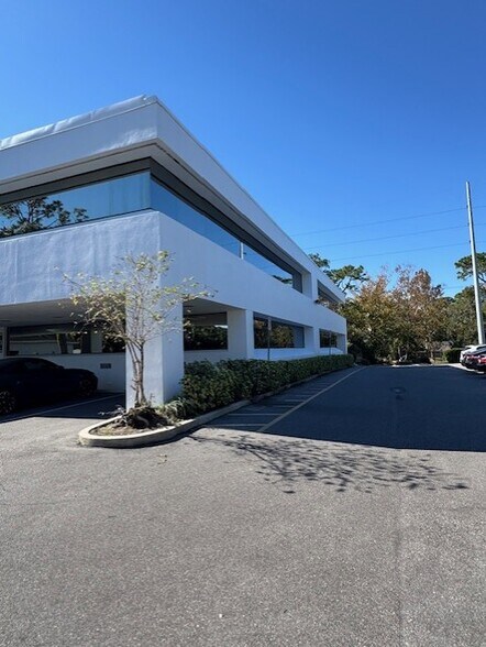 More Photos Of 901 Douglas Ave, Altamonte Springs Office For Lease