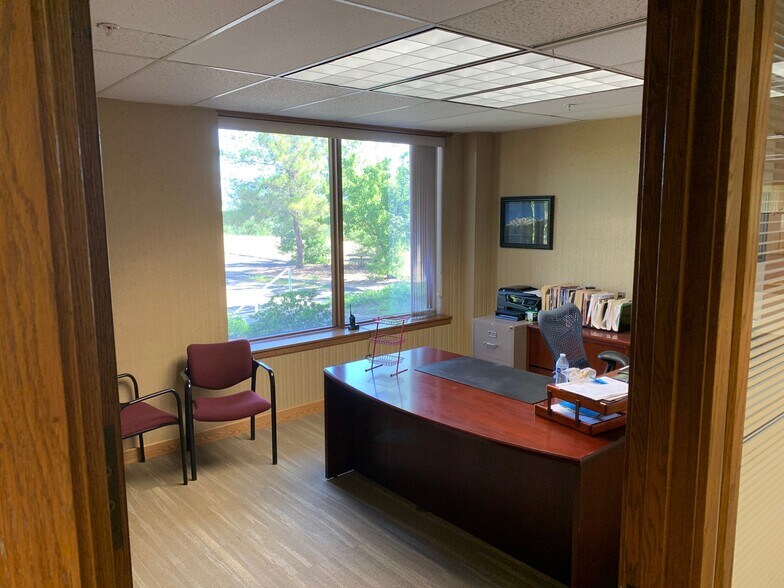 More Photos Of 1101 Twin View Blvd, Redding Office For Sale