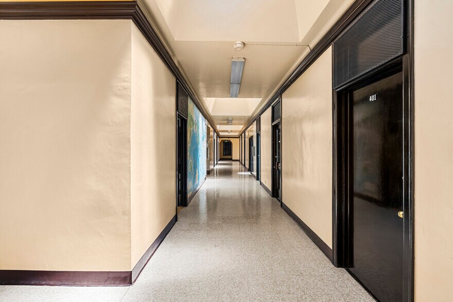More Photos Of 6400-6404 Hollywood Blvd, Los Angeles Office For Sale
