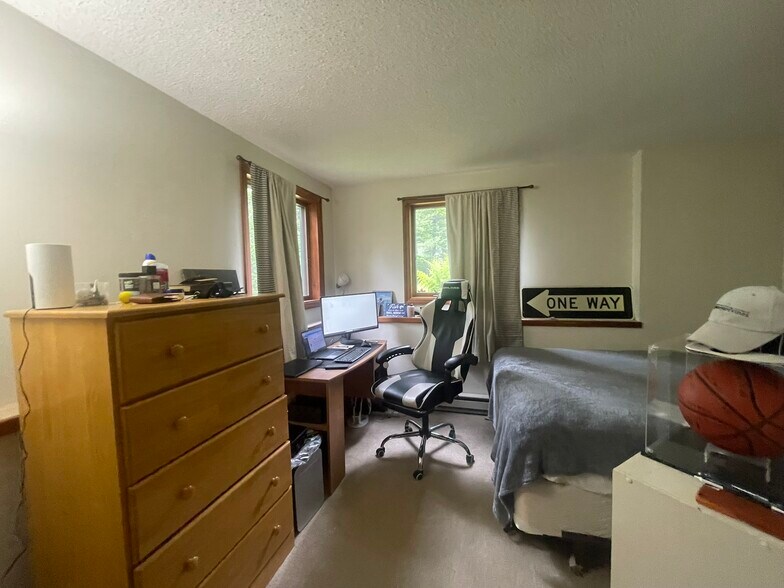 More Photos Of 853 Fairview Rd, Howard Apartments For Sale