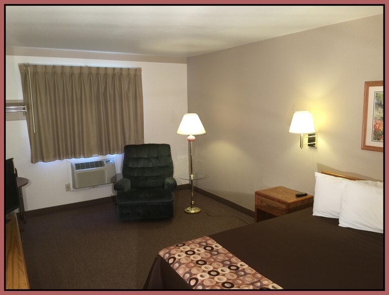 More Photos Of 2100 Fay St, Burlington Hotel For Sale