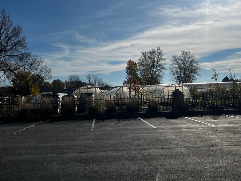 More Photos Of 6101 E Riverside Blvd, Rockford General Retail For Sale