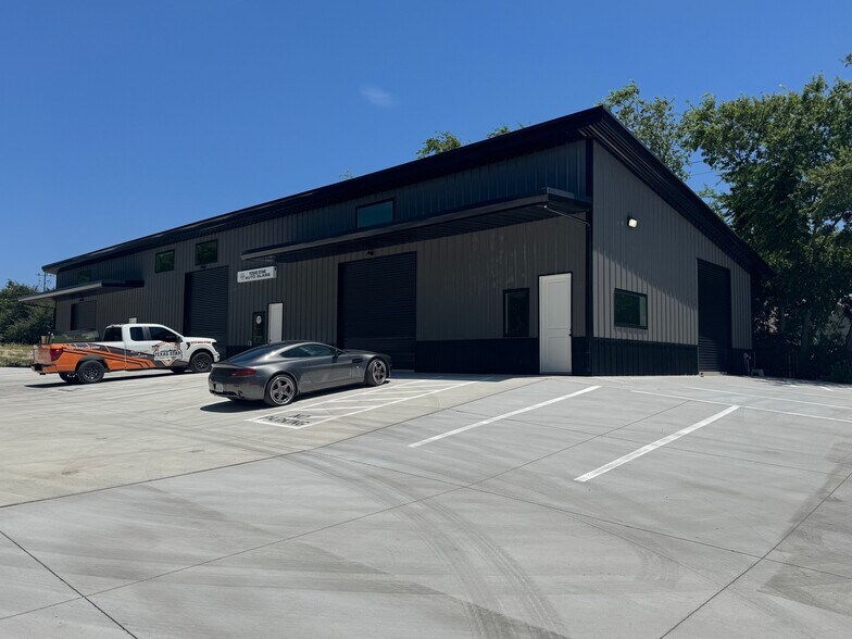 Primary Photo Of 1401 Ranger Hwy, Weatherford Warehouse For Lease