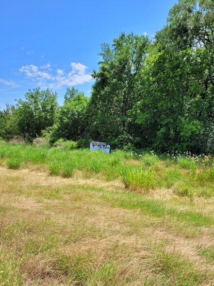 More Photos Of 1175 SW Loop 286, Paris Land For Sale