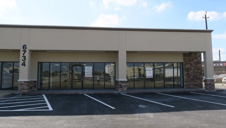 More Photos Of 6734 Larkwood Dr, Houston Freestanding For Lease