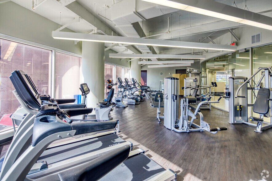 More Photos Of 100 S Ashley Dr, Tampa Office Residential For Lease