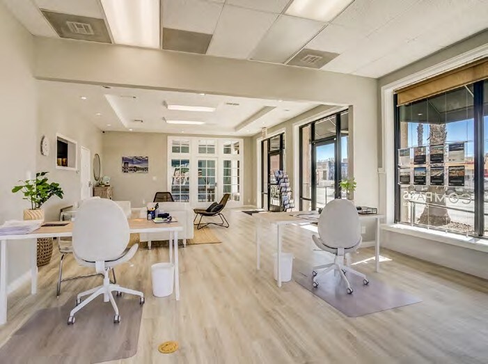 Primary Photo Of 520 N Coast Hwy 101, Oceanside Medical For Sale