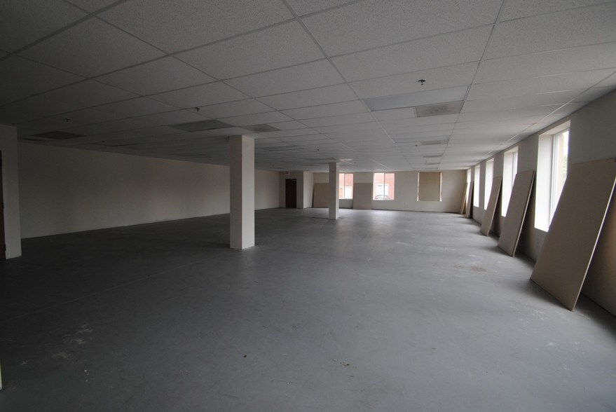 More Photos Of 9420 Forestwood Ln, Manassas Medical For Lease