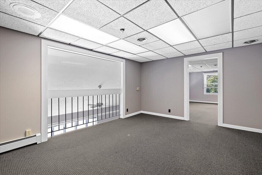 More Photos Of 52 Highland St, Worcester Office For Lease