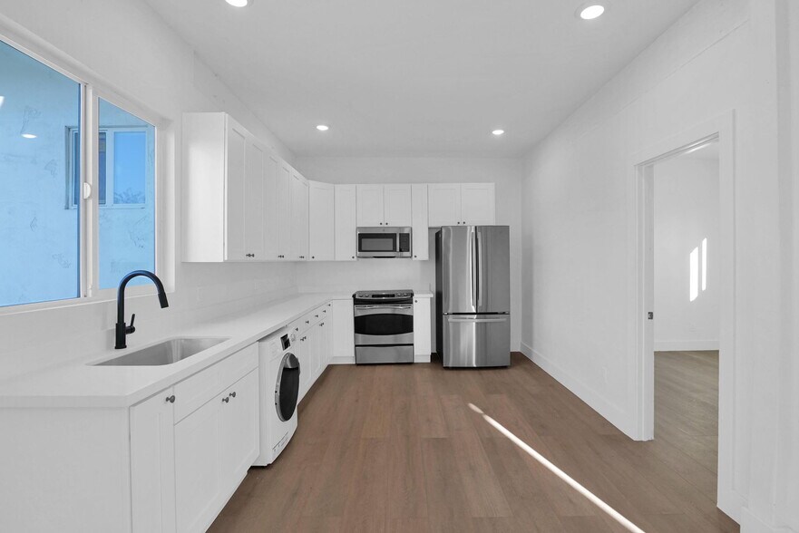 More Photos Of 315 E Carol Ave, Phoenix Apartments For Sale