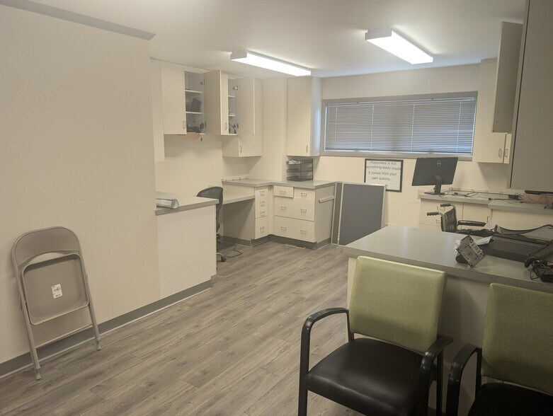 More Photos Of 92 Grape St, New Bedford Medical For Sale