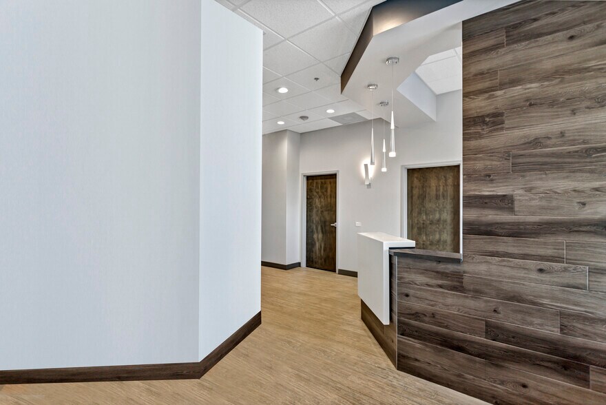 More Photos Of 1000 Randall Rd, Geneva Medical For Sale