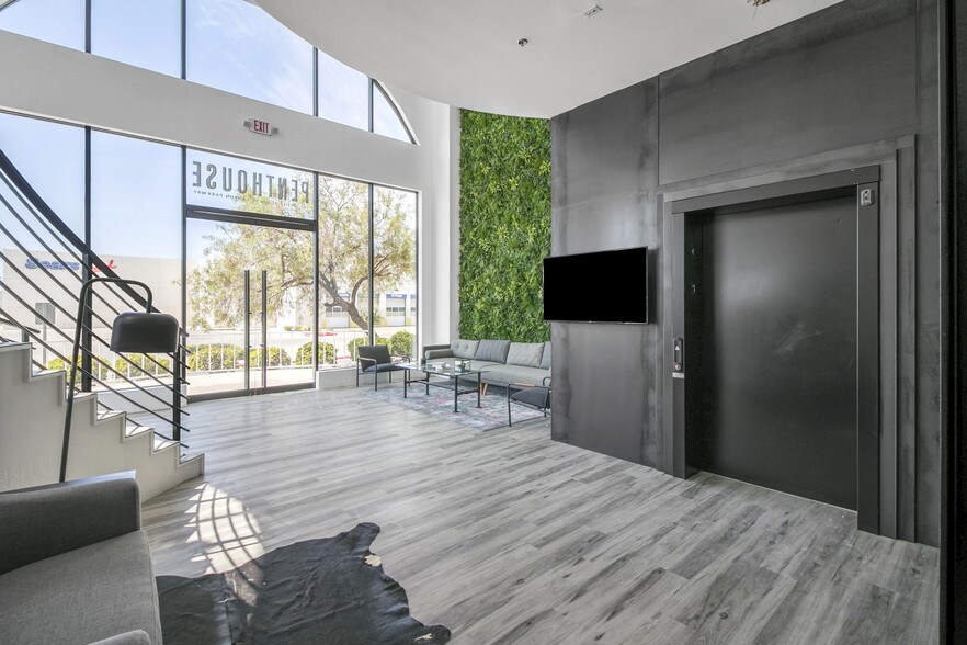 More Photos Of 4245 S Grand Canyon Dr, Las Vegas General Retail For Lease