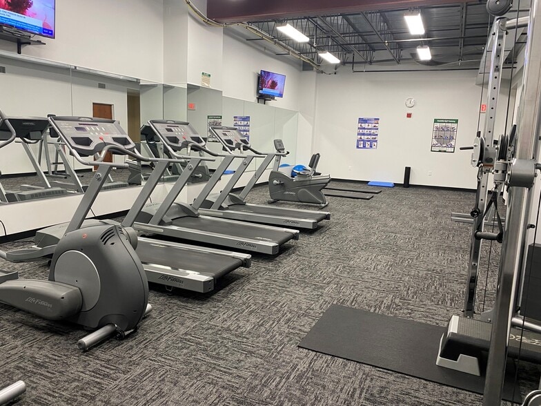 More Photos Of 324 S Service Rd, Melville Office For Lease