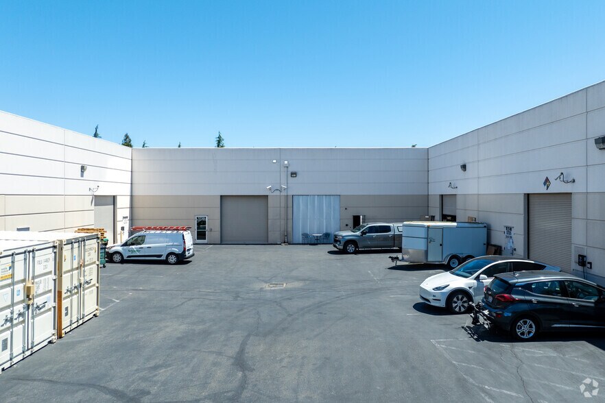 More Photos Of 5735 W Las Positas Blvd, Pleasanton Flex For Lease