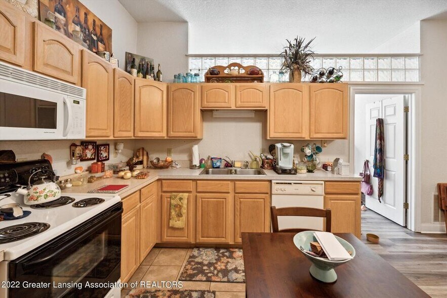 More Photos Of 335 Horatio St, Charlotte Apartments For Sale