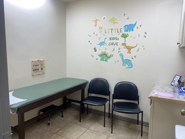 More Photos Of 4100 W 15th St, Plano Medical For Sale