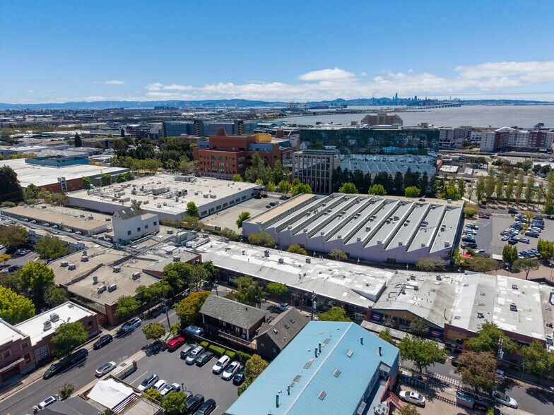 More Photos Of 5500 Doyle St, Emeryville Office For Lease