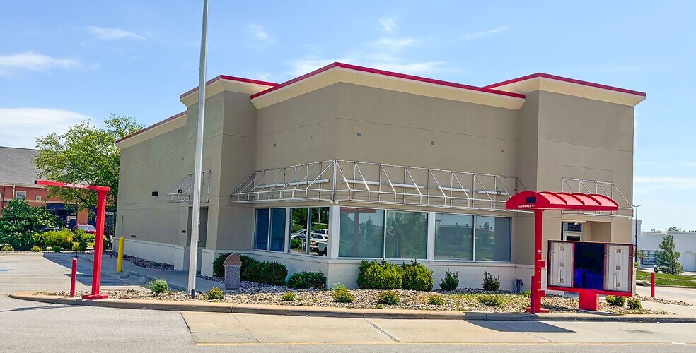 Primary Photo Of 13628 Washington St, Kansas City Fast Food For Sale