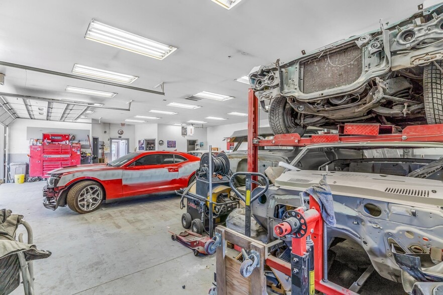 More Photos Of 5855 Quebec St, Commerce City Auto Repair For Sale