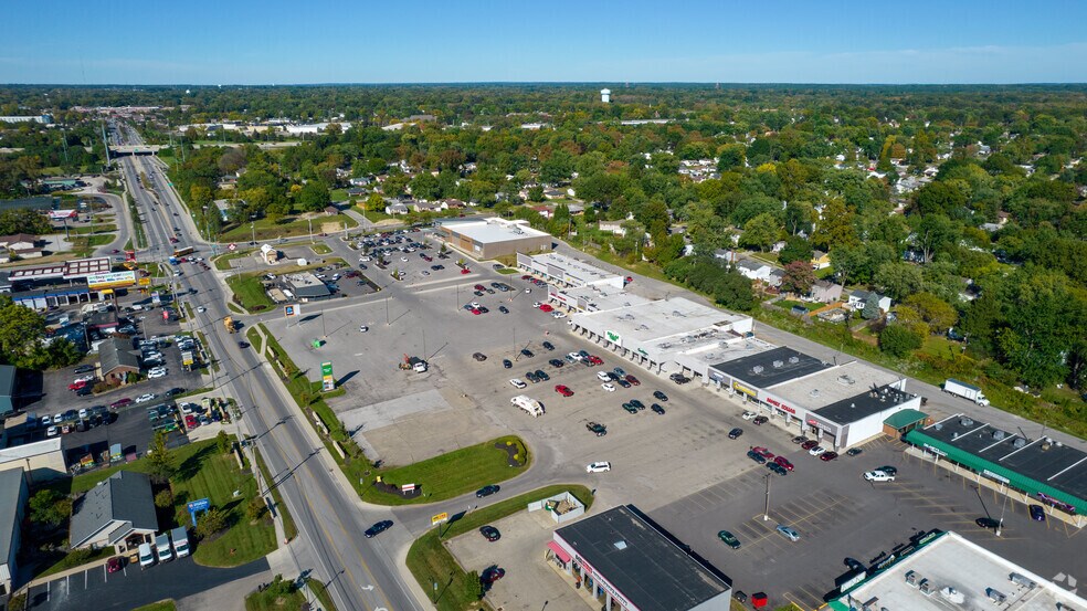 More Photos Of 5926-5992 Westerville Rd, Westerville Unknown For Lease