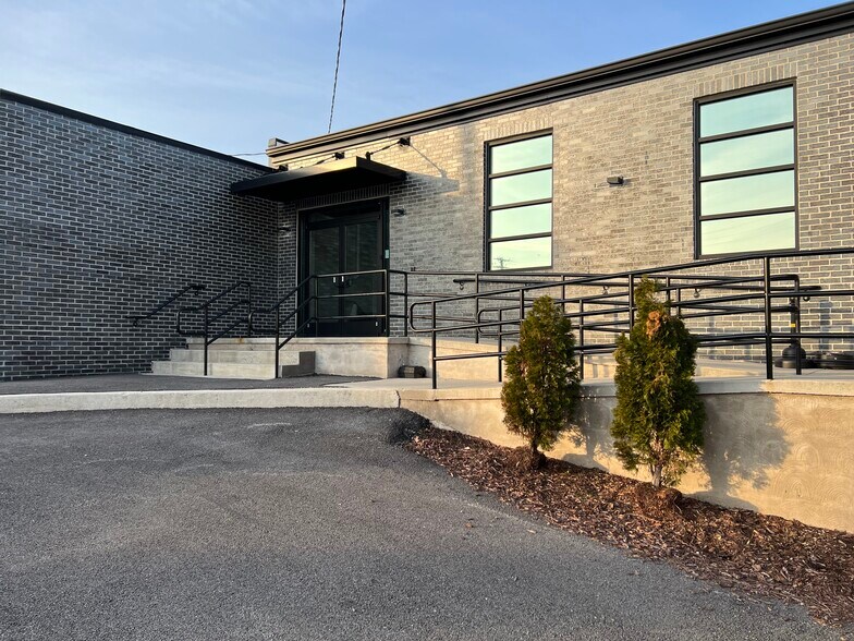 More Photos Of 307 S Eaton St, Baltimore Office For Sale