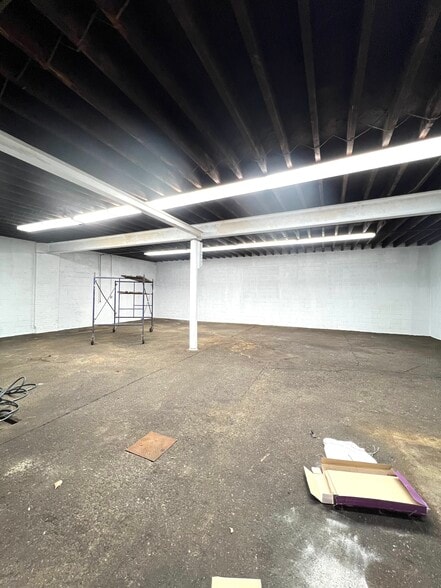More Photos Of 38-59 9th St, Long Island City Apartments For Lease