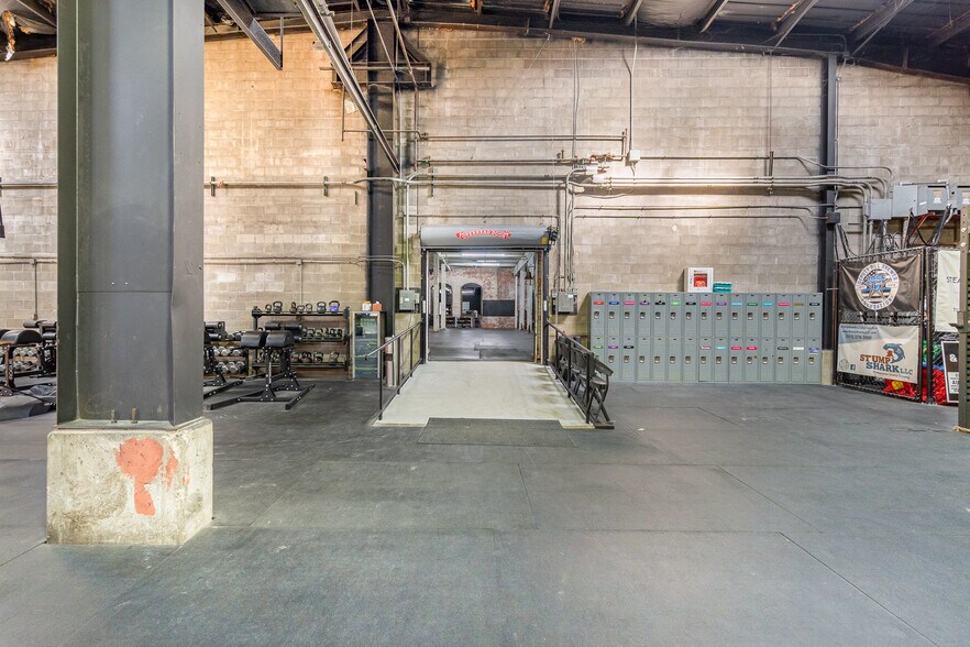 More Photos Of 77 Foundry Ave, Batavia Warehouse For Sale