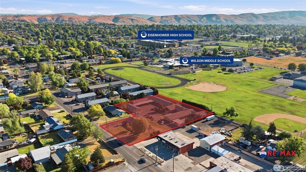 More Photos Of 1011-1015 S 48th Ave, Yakima Apartments For Sale
