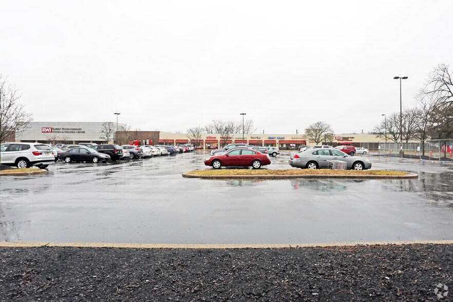 Primary Photo Of 3100 Quakerbridge Rd, Hamilton Unknown For Lease