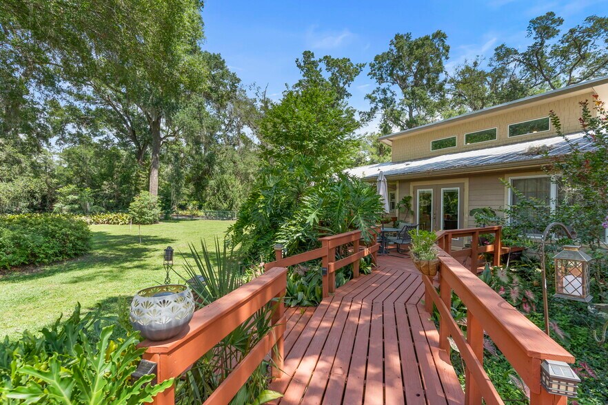More Photos Of 1056 Reynolds Rd, De Leon Springs Specialty For Sale