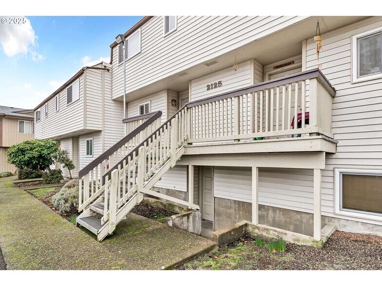 More Photos Of 2125 NW Highland Dr, Corvallis Apartments For Sale