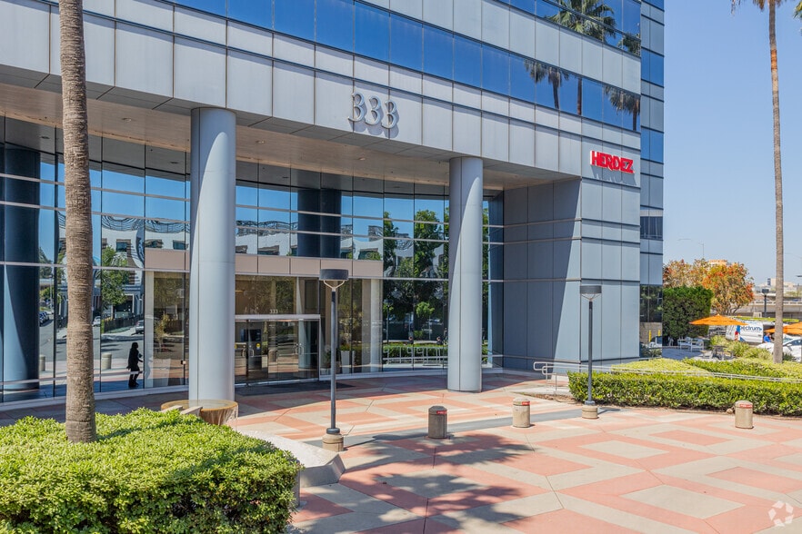 More Photos Of 333 S Anita Dr, Orange Office For Lease