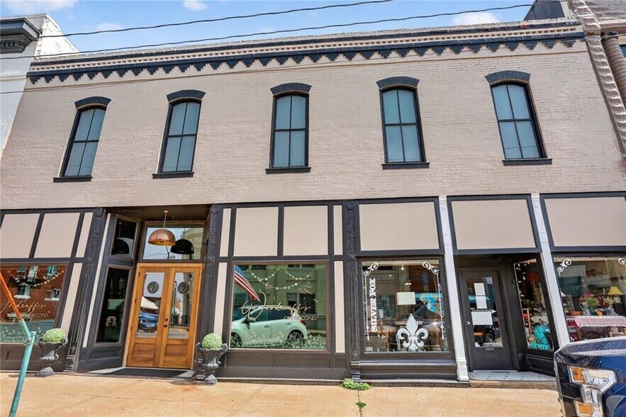 More Photos Of 202 S 2nd St, Odessa Specialty For Sale