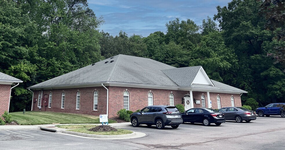 More Photos Of 1030 Old Bon Air Rd, Richmond Office For Sale