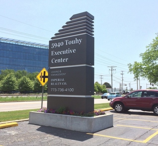 More Photos Of 5940 W Touhy Ave, Niles Medical For Lease