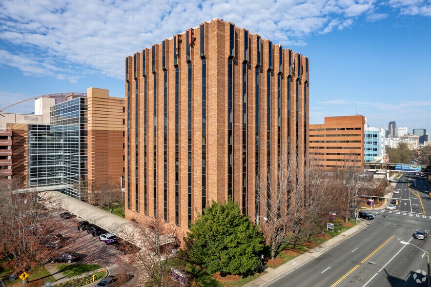 More Photos Of 1900 Randolph Rd, Charlotte Medical For Lease