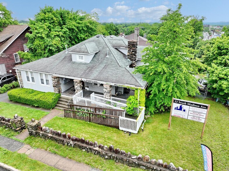 More Photos Of 22 S Madison Ave, Spring Valley Office For Sale