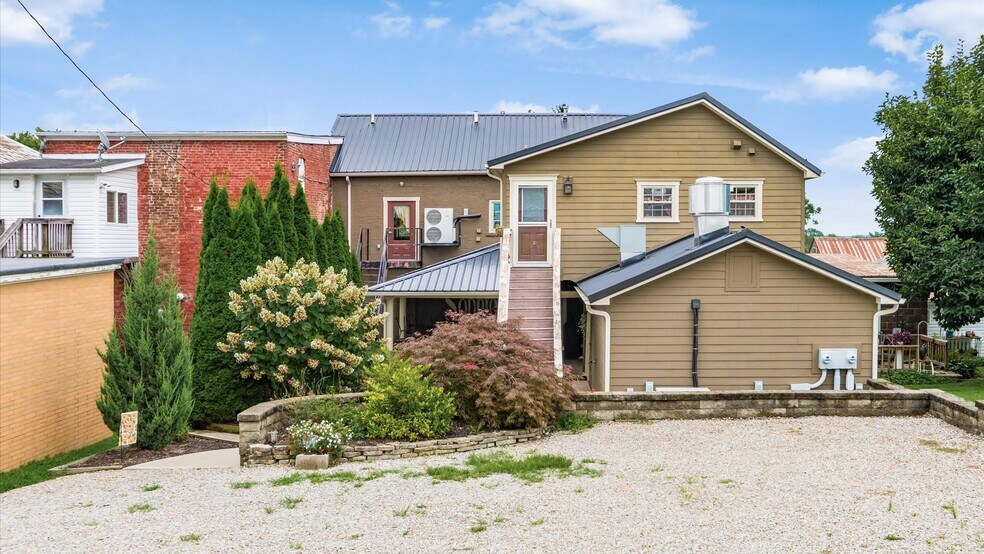 More Photos Of 120 W Main St, Somerset Flex For Sale