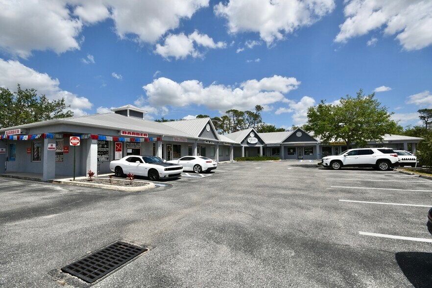 More Photos Of 17218 Toledo Blade Blvd, Port Charlotte Unknown For Lease