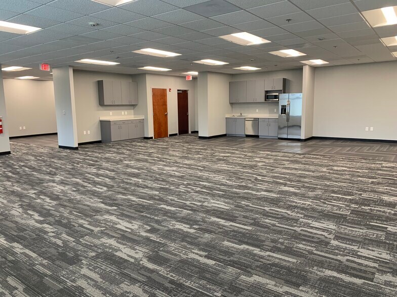 More Photos Of 2300 Camp Creek Pky, College Park Office For Lease