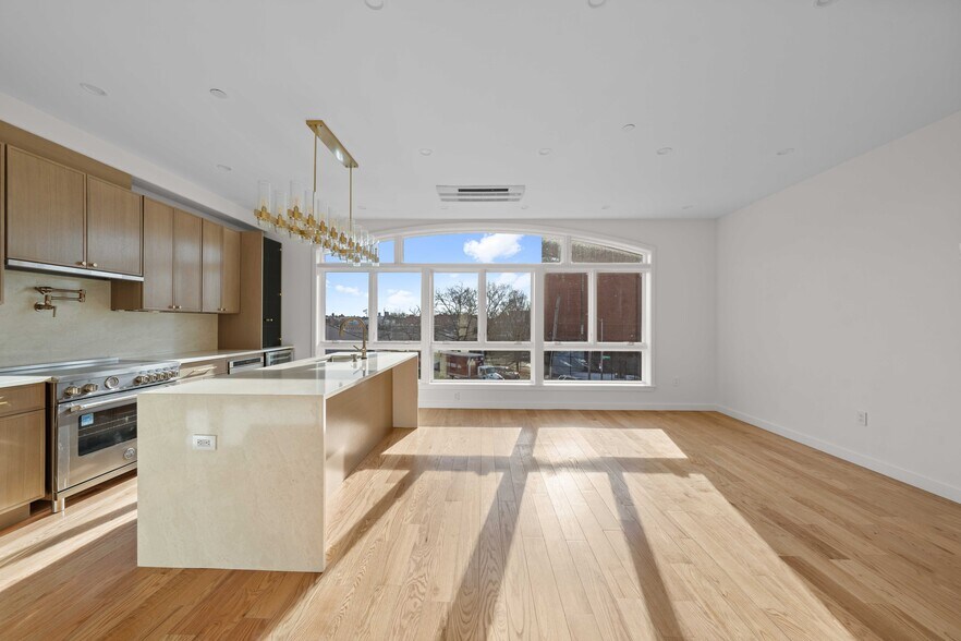 More Photos Of 41 Summit St, Brooklyn Apartments For Sale