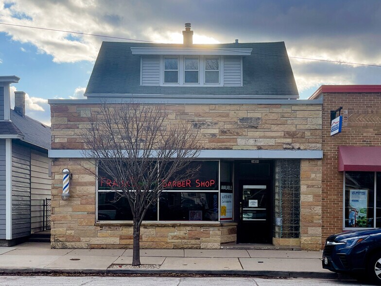 More Photos Of 3459 S Kinnickinnic Ave, Milwaukee Storefront Retail Residential For Sale