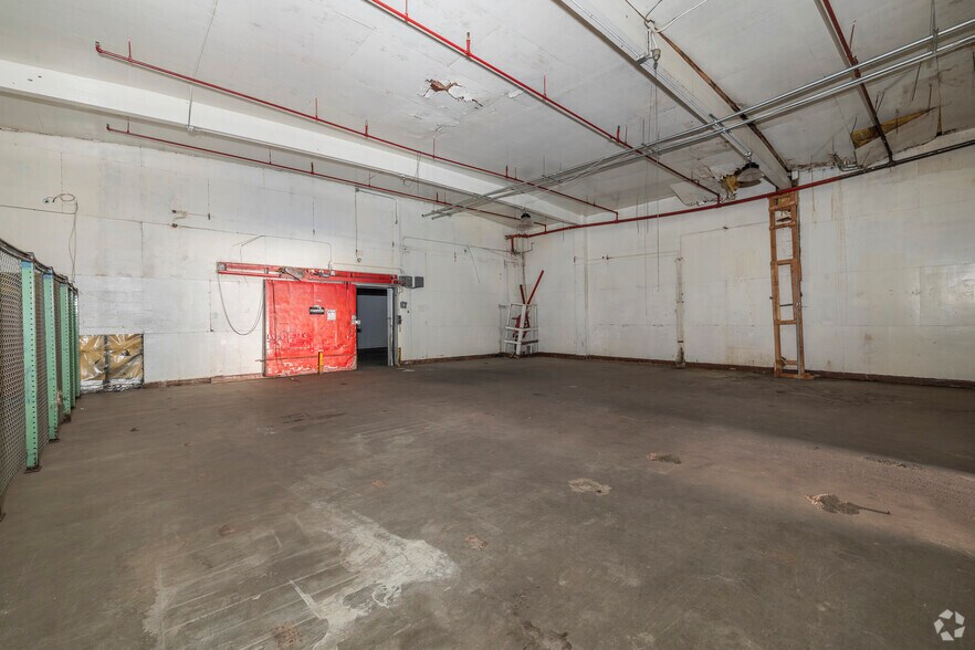 More Photos Of 962-972 87th Ave, Oakland Manufacturing For Sale